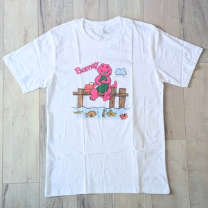 【 Barney & Friends ( バーニー&フレンズ ) 】Barney fishing Tシャツ / バーニー 釣り〚アメリカン雑貨 アメトイ〛