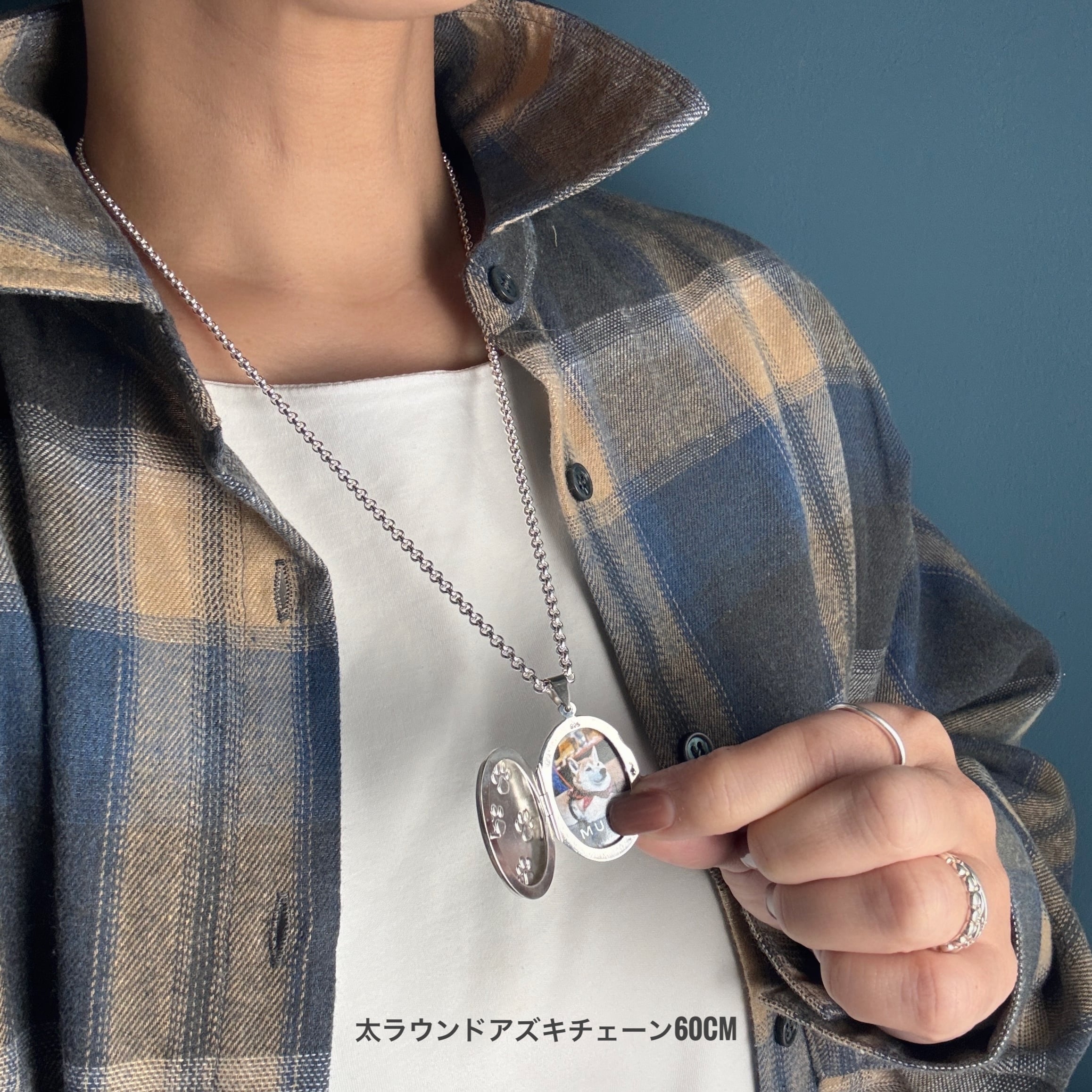 再入荷】オーバル 肉球 ロケット ペンダント （チェーンオプション