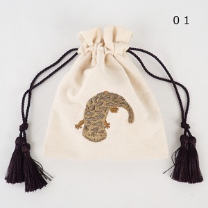 F238110_アニマル刺繍巾着ポーチ２