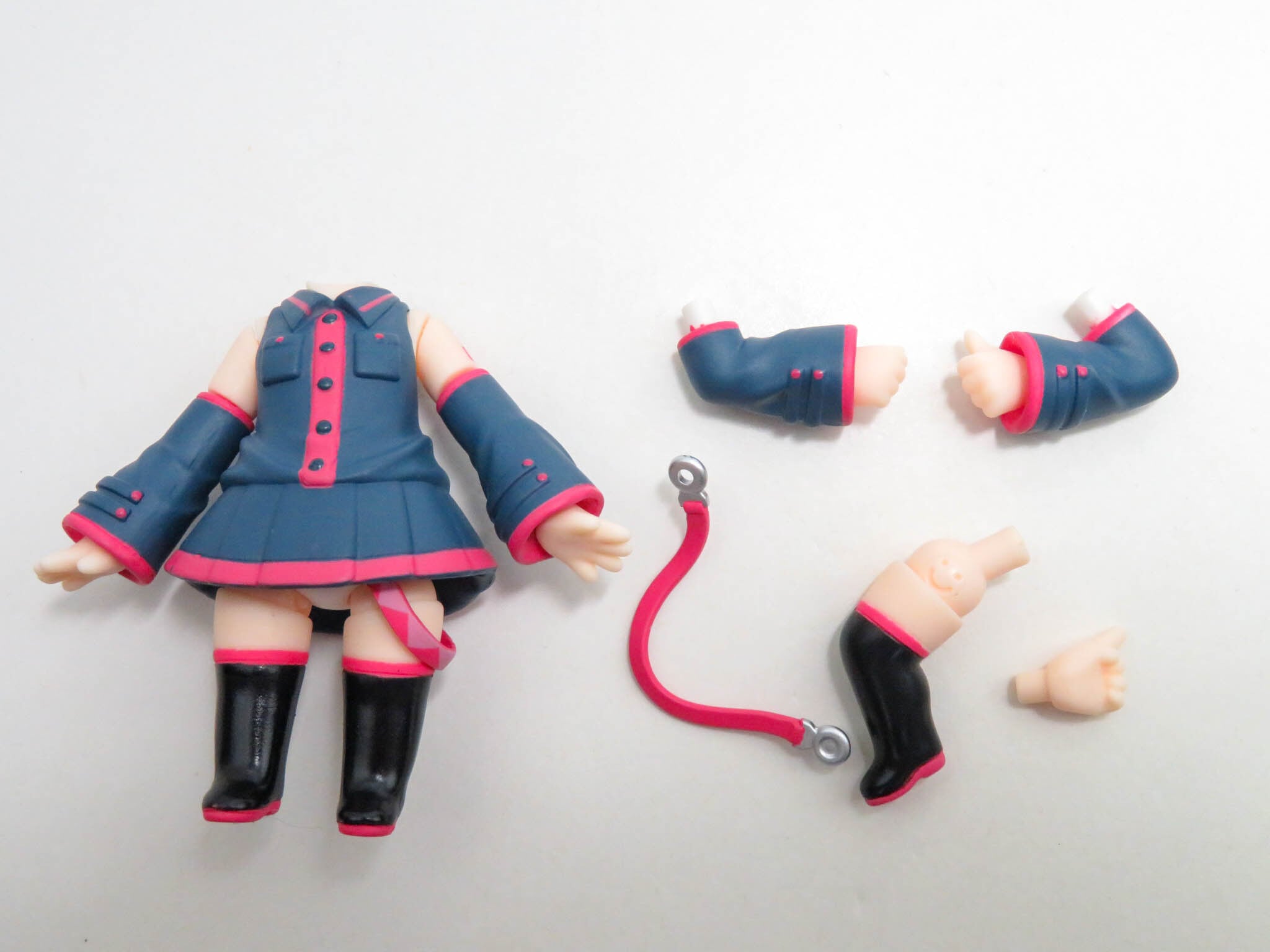 A−ランク）【2890】 重音テト 2.0 体パーツ テトの服 ねんどろいど