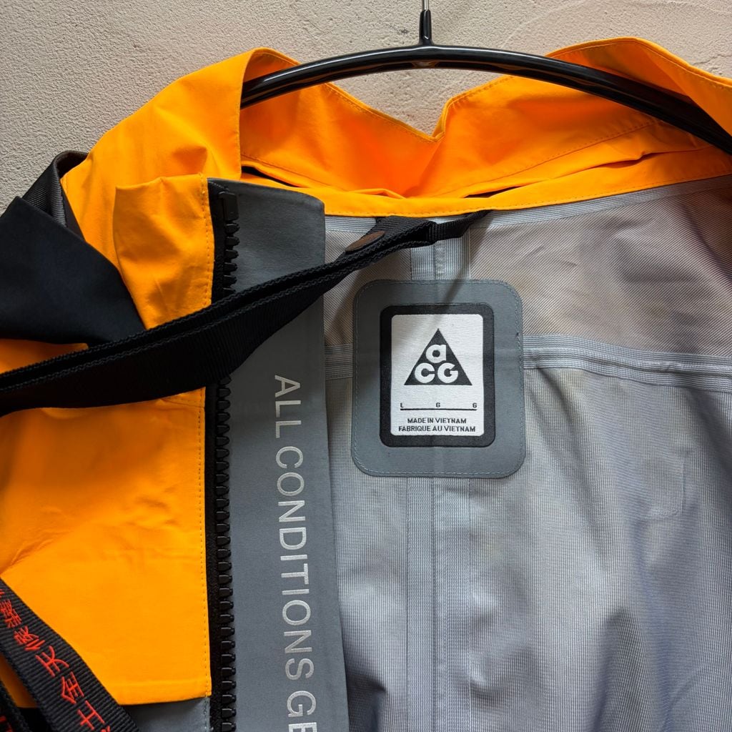 希少】最終値下げ ‼️ NIKE ACG Gore-tex シェルジャケット NIKE】ACG