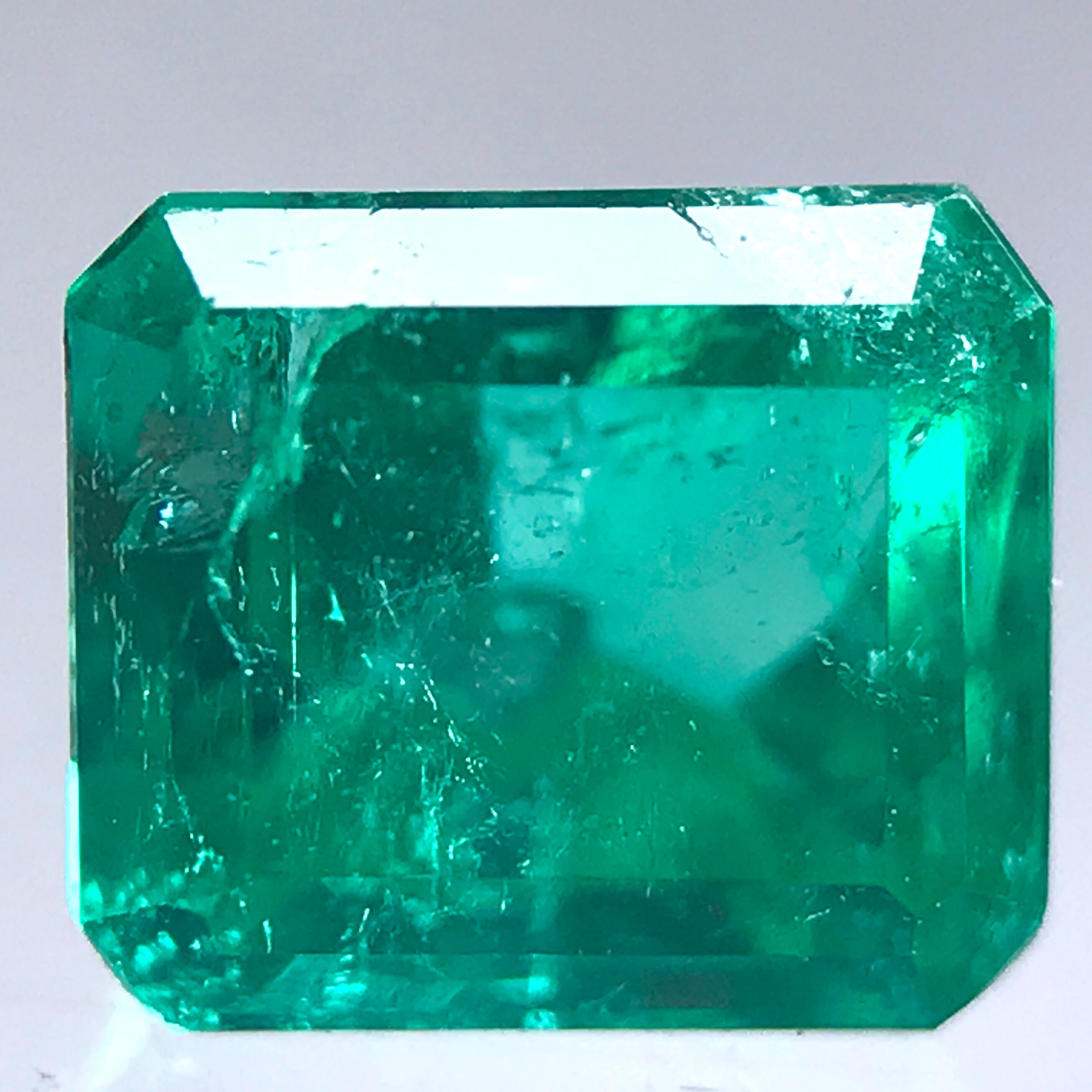 コロンビア産天然ノンオイルエメラルド 0 60ct Gia鑑別書付 11 26掲載 Pocket By Kishun