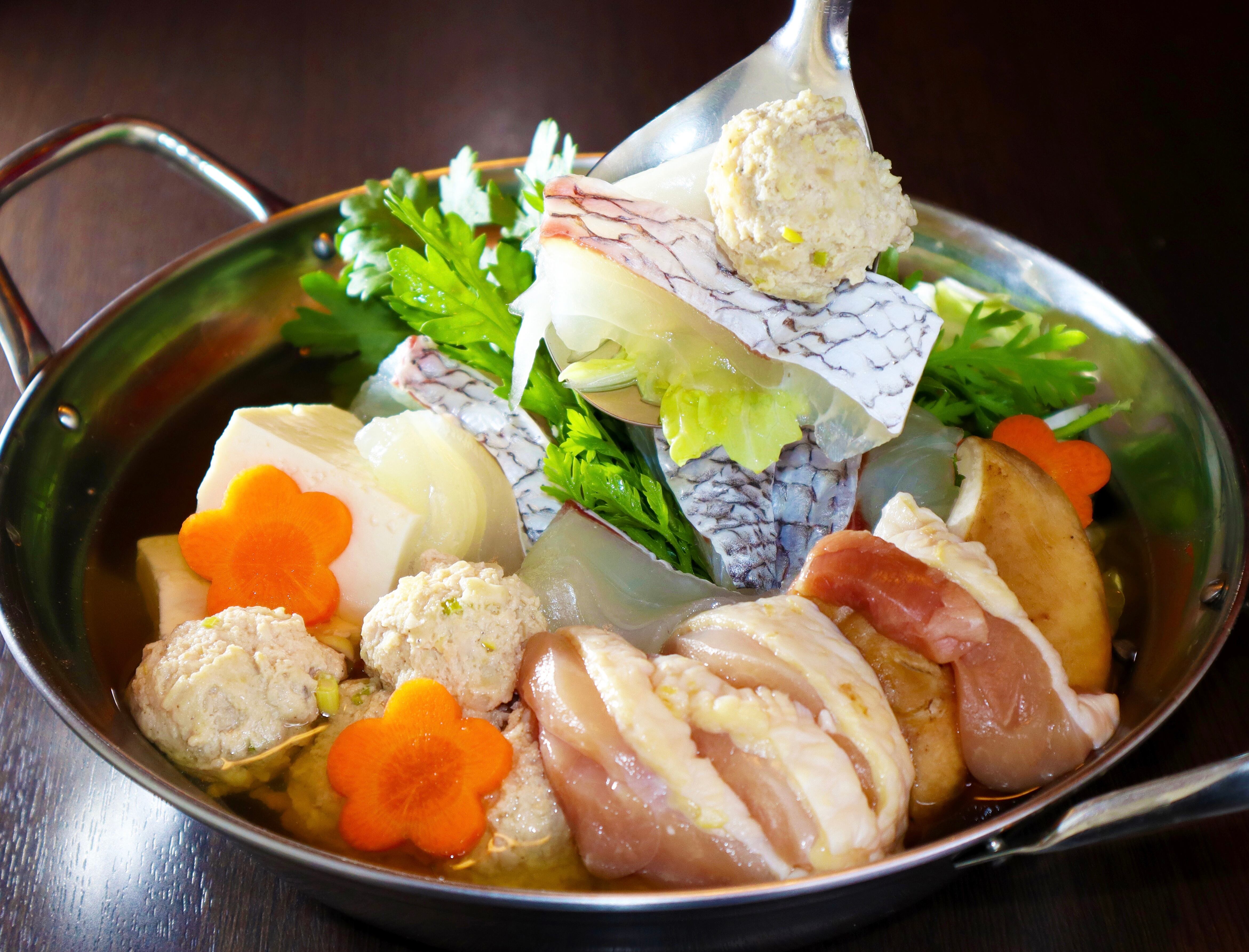 めで鯛尾鶏る鍋《ダブルスープ仕立》2〜3人前 | 濱喜久特製おとりよせ