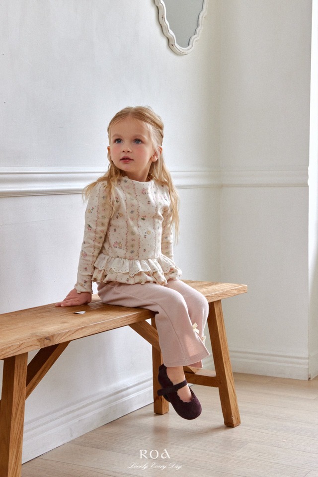 【1/27〆予約】<Roa>  Spring lace frill T