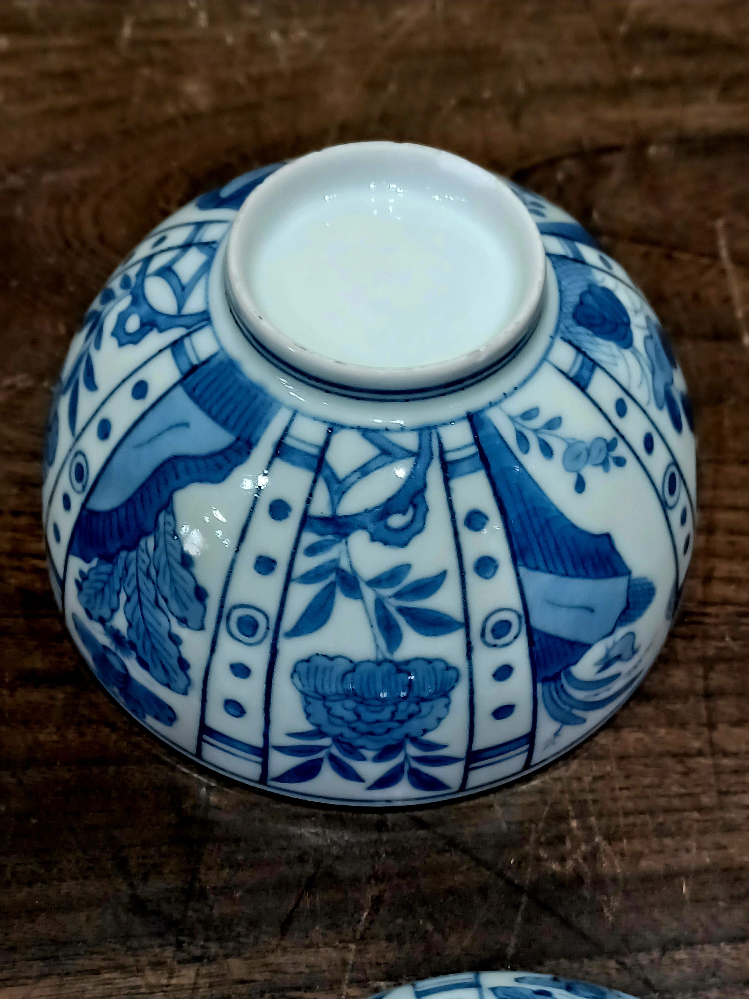 古伊万里染付芙蓉手草花鳥虫文蓋物 | Nakayacacan (那加屋花冠)