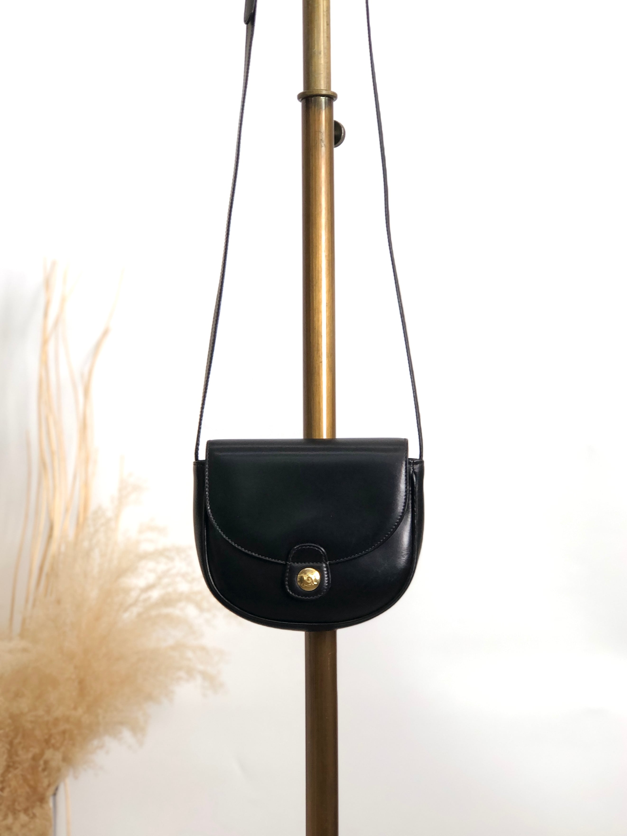 CELINE セリーヌ ショルダーバッグ ブラック ブラゾン ボタン レザー