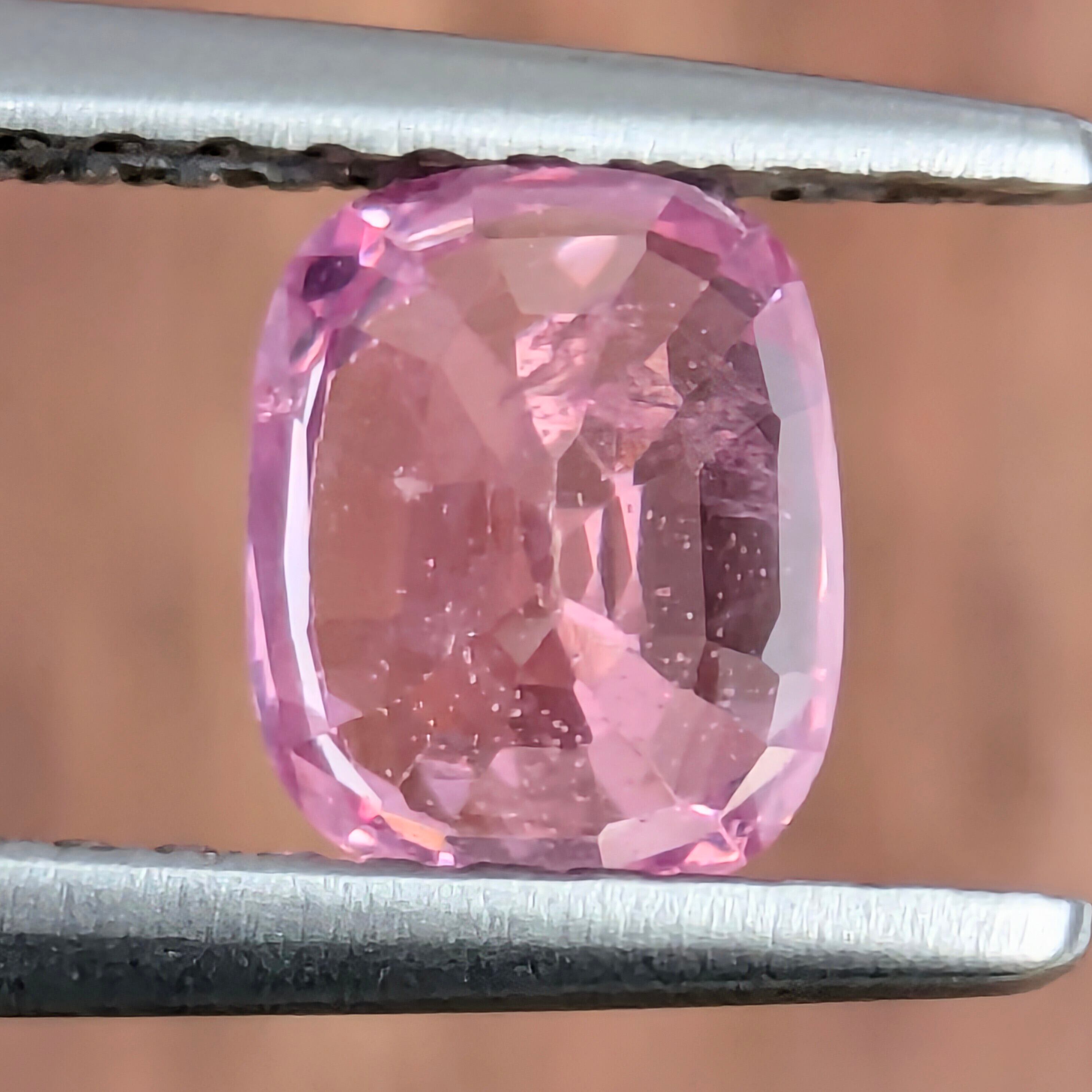 ピンクスピネル ミャンマー・モゴック産【1.08ct】PRO207819