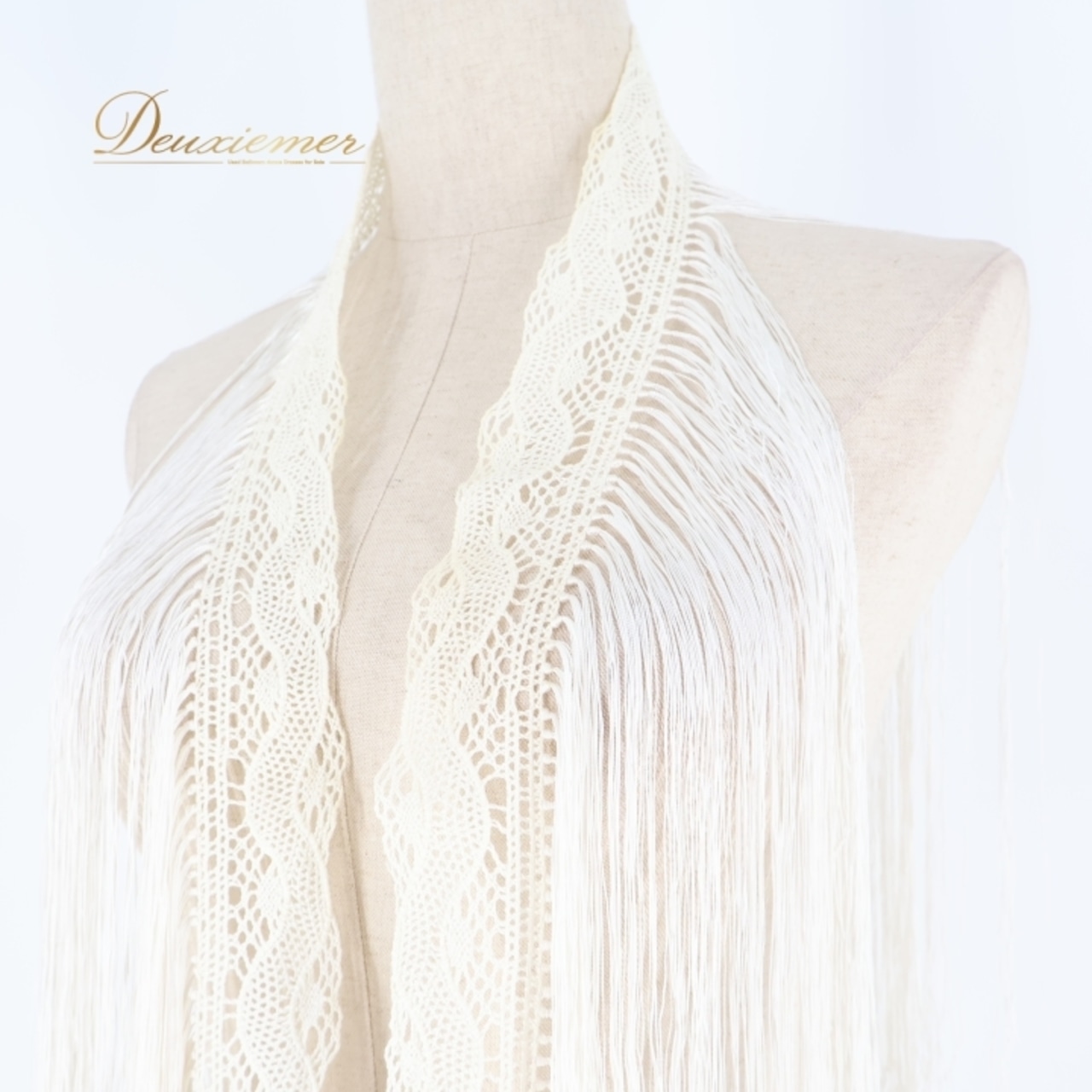 フラメンコ 衣装 シージョ ピキージョ フレコ フリンジ レース 飾り 小物 小道具 装飾 ダンス パーティ 発表会 白 綺麗 揺れる ホワイト系 フリンジ飾り 踊り衣装 ダンス小物 フレコ付き きれいな装飾 白系衣装 フラメンコ小物 ダンスパーティー フェス用イベント 服装アクセサリー