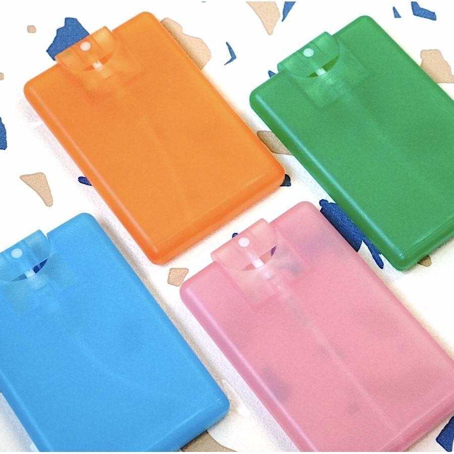 カード型スプレー容器】20ml カード型 レッド ポリプロピレン