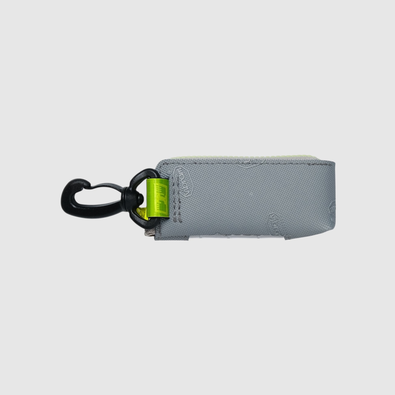 vibram light case (silver×clear) with yellow glowing zip