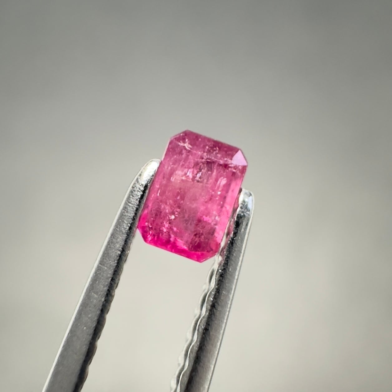 【最終価格】デュモルチェライトインクォーツ　1.41ct デュモルチェライトインクォーツ ルース 7-16