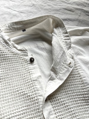 Mesh switching white S/S shirt