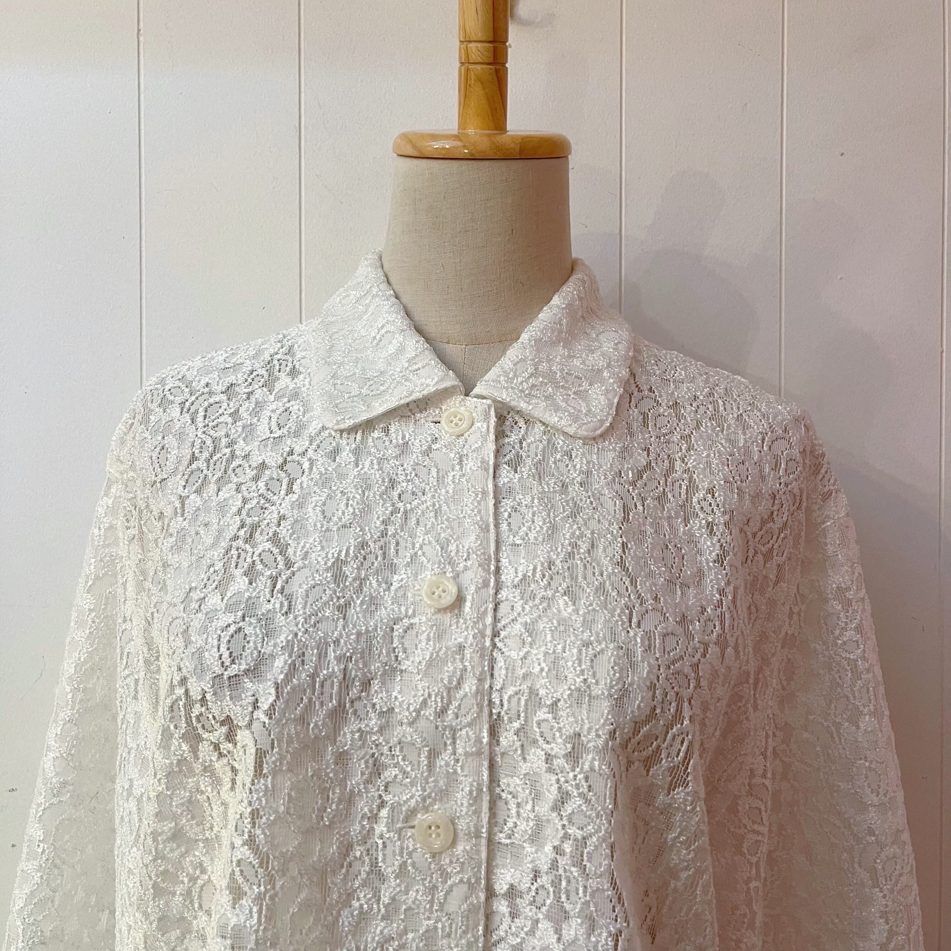white flower lace blouse