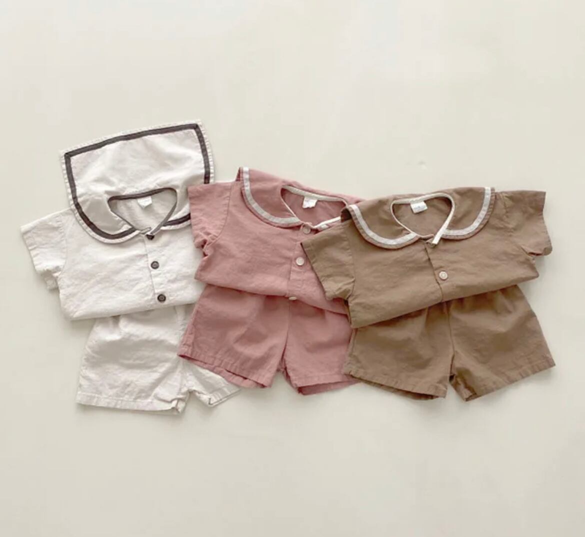 セーラーの襟つきセットアップ