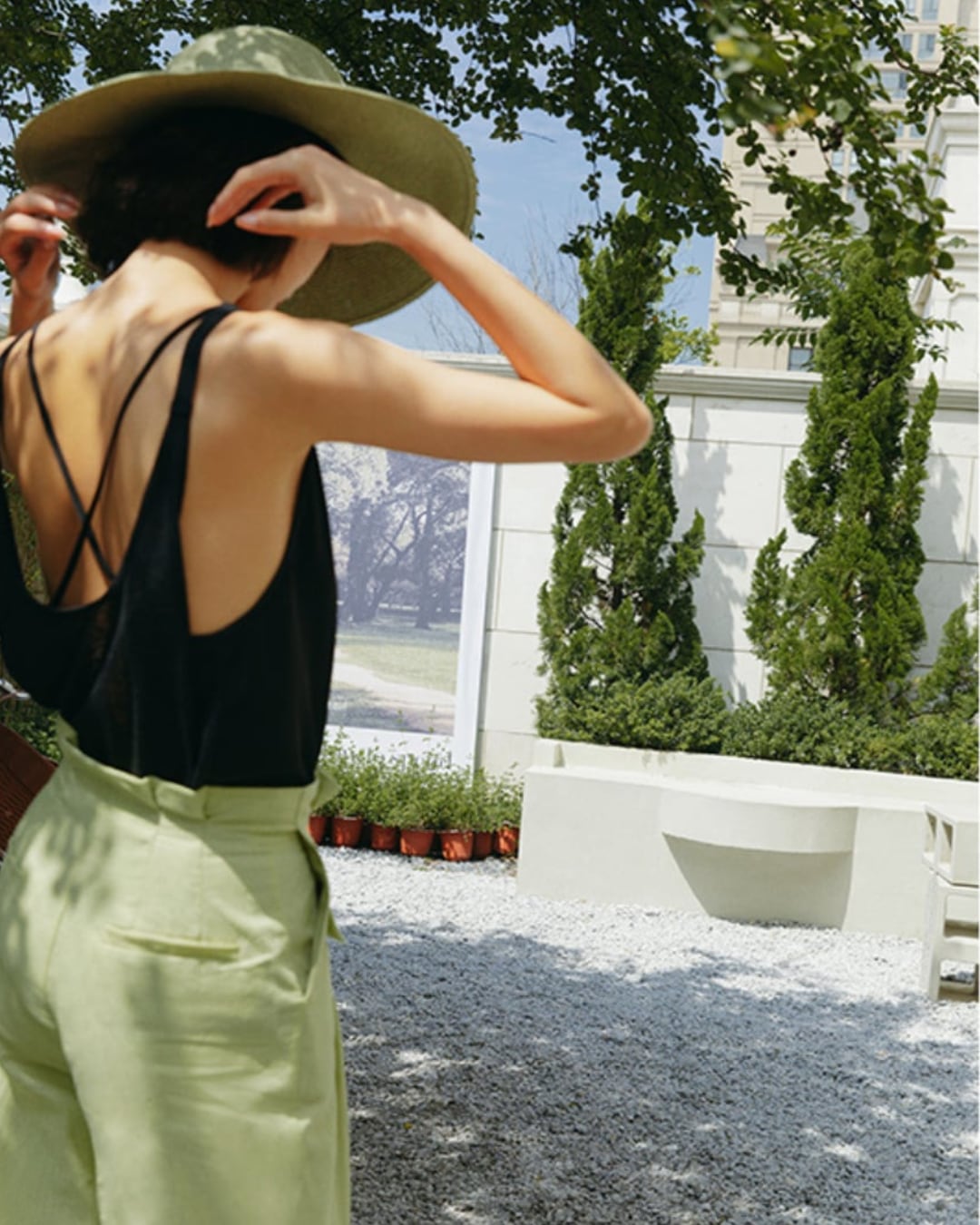 バッククロスタンクトップ S24018