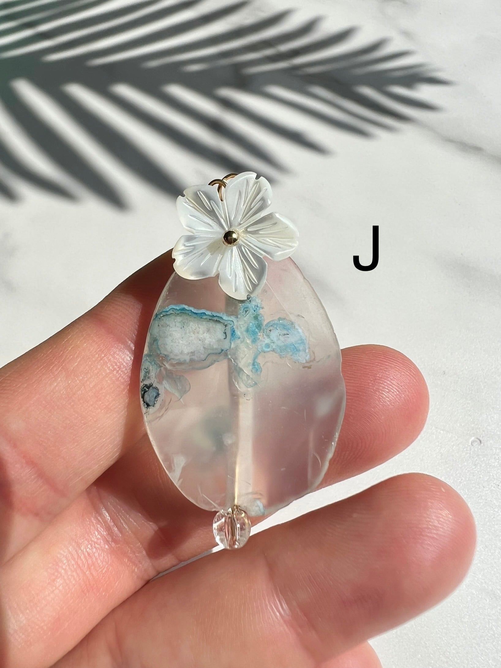 Blue Agate×Plumeria necklace(ブルーアゲート瑪瑙天然石×プルメリア 