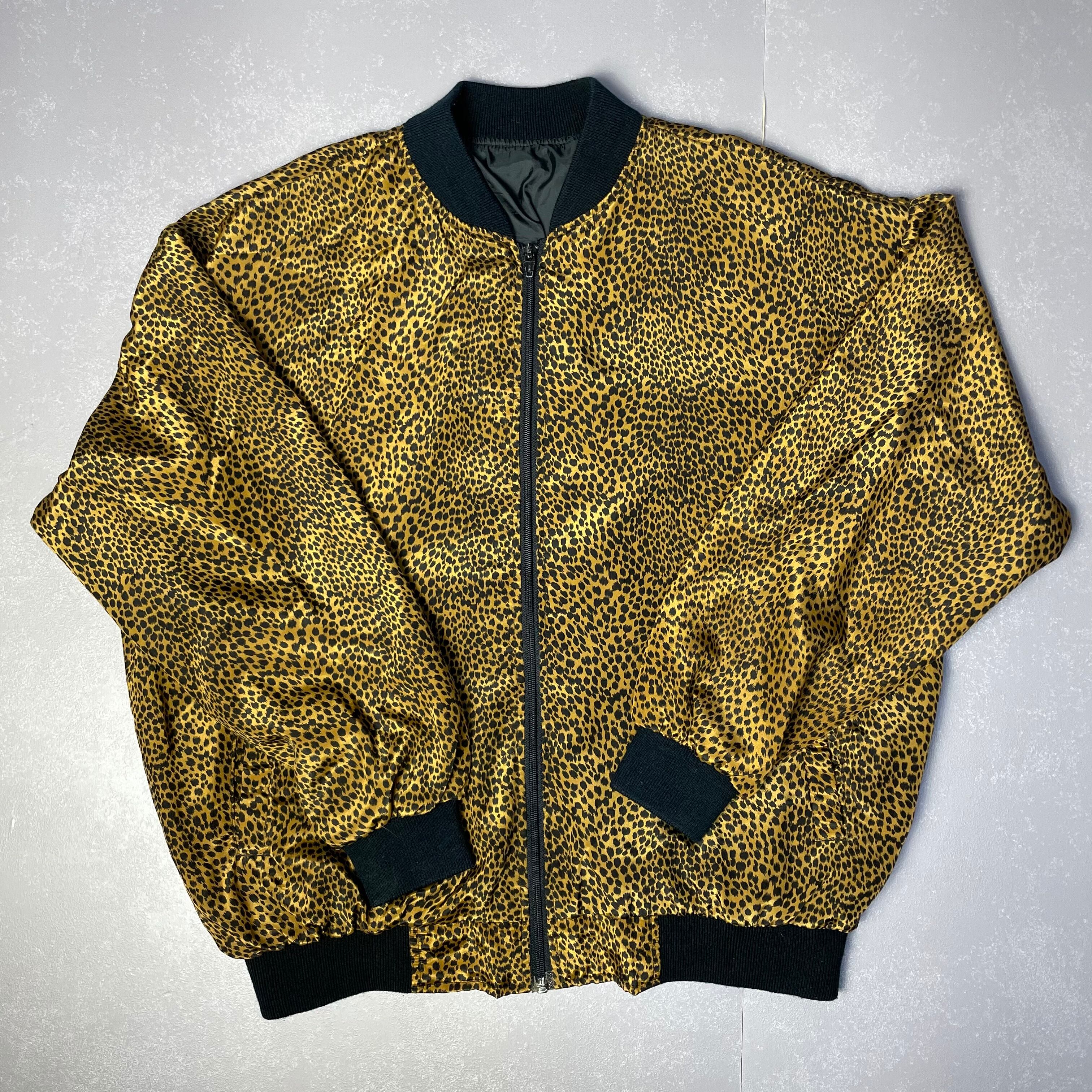 ビンテージ 総柄 レオパード柄 ヒョウ柄 ナイロンスタジャン アワードジャケット ヴィンテージ 古着【ナイロンジャケット】