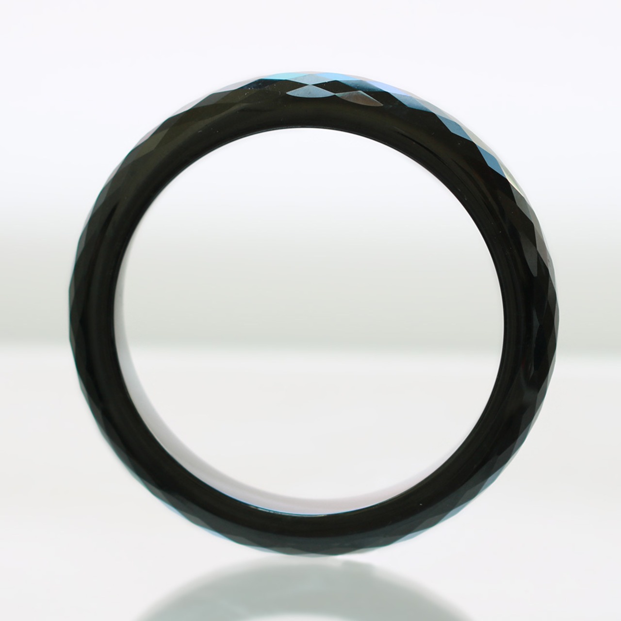【内径 約57.5mm】 Black Facetcut 翡翠バングル A貨翡翠 jd_bg1426