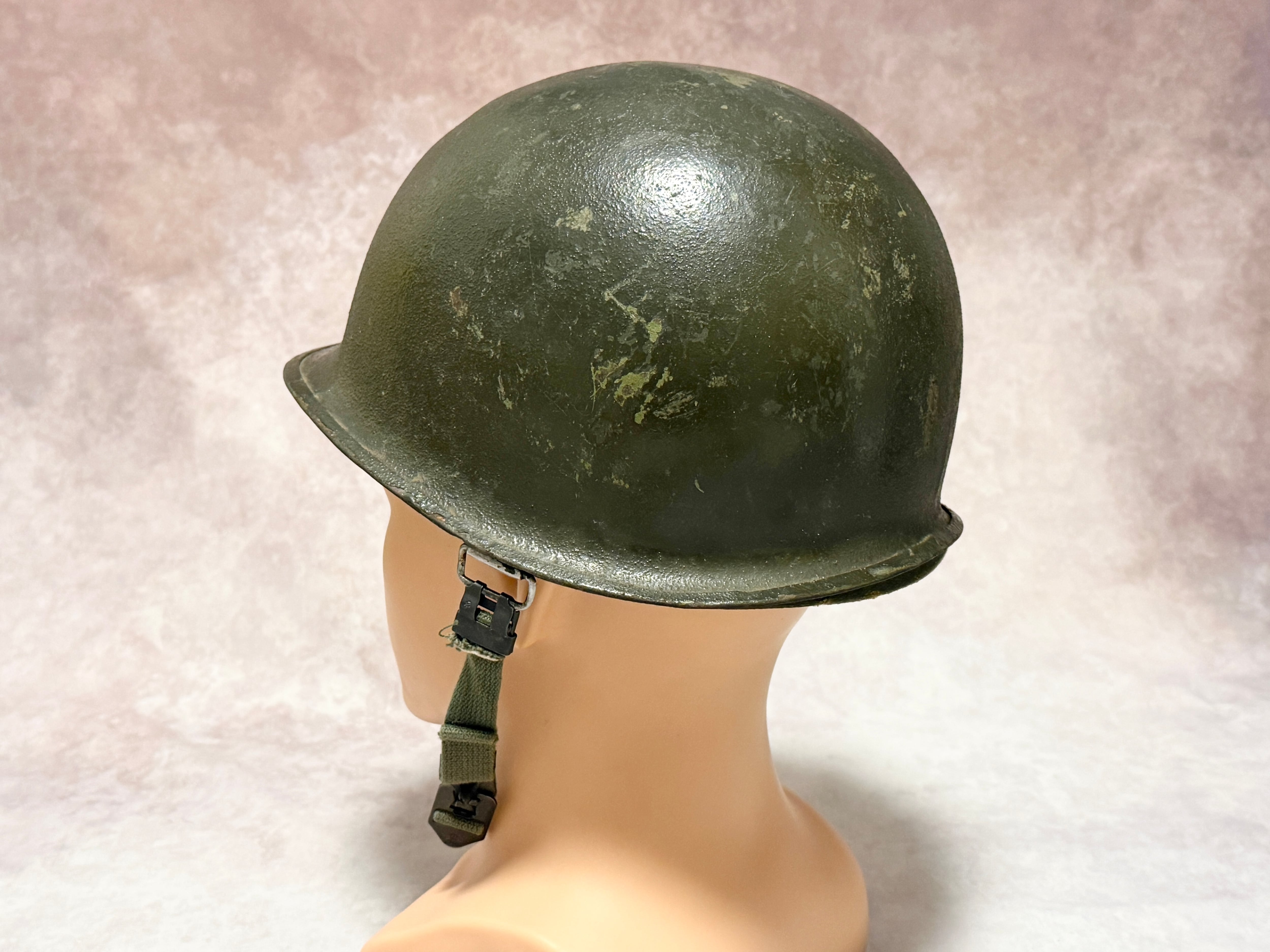 放出品・中古】アメリカ軍 ベトナム戦争期型M1(M2）ヘルメット
