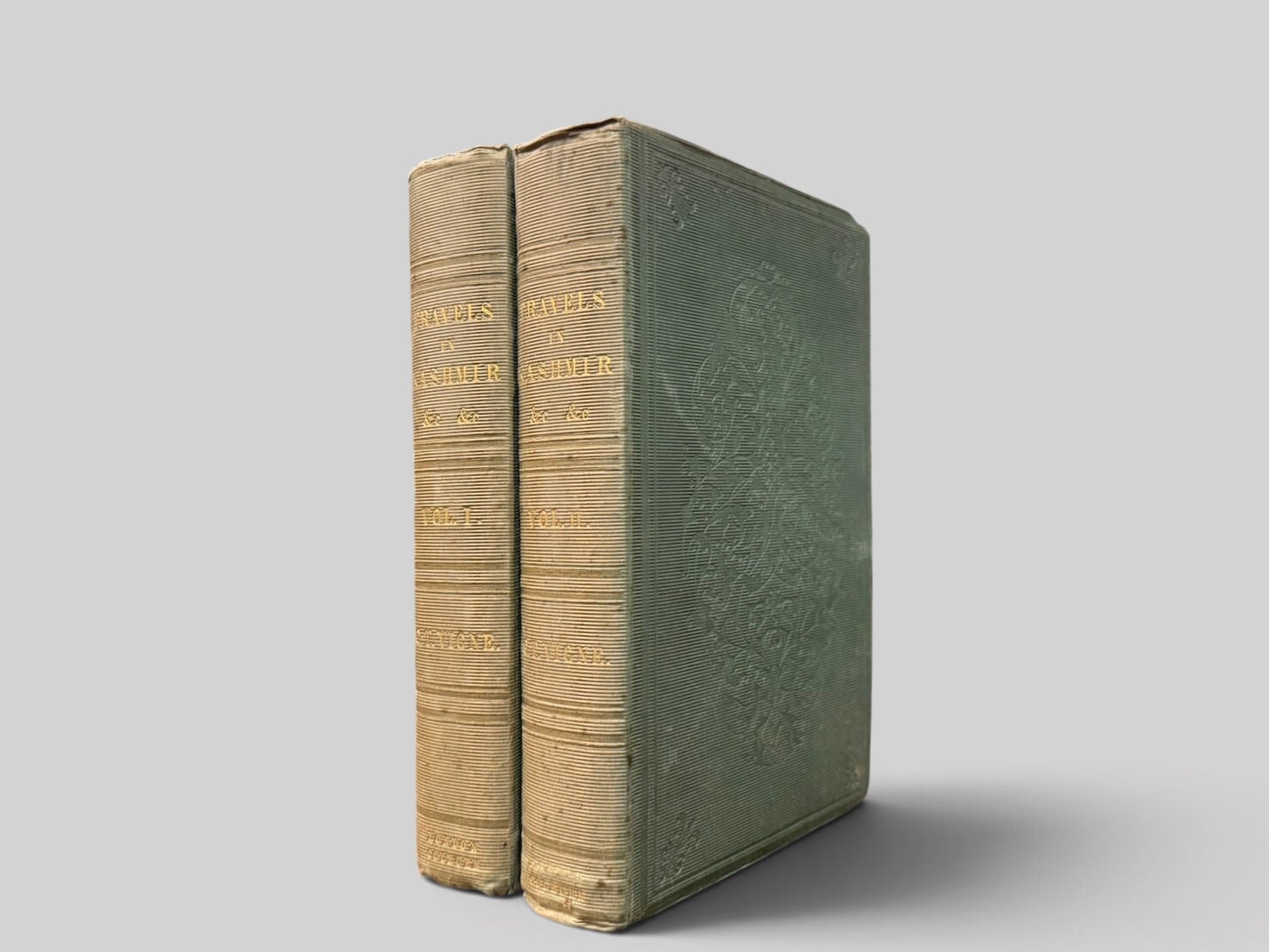 【RAA025】【FIRST EDITION】Travels in Kashmir, Ladak, Iskardo, the Countries Adjoining the Mountain-Course of the Indus, and the Himalaya, North of the Panjab: With Map. Complete set in 2 volumes.(1842)/G. T. Vigne
