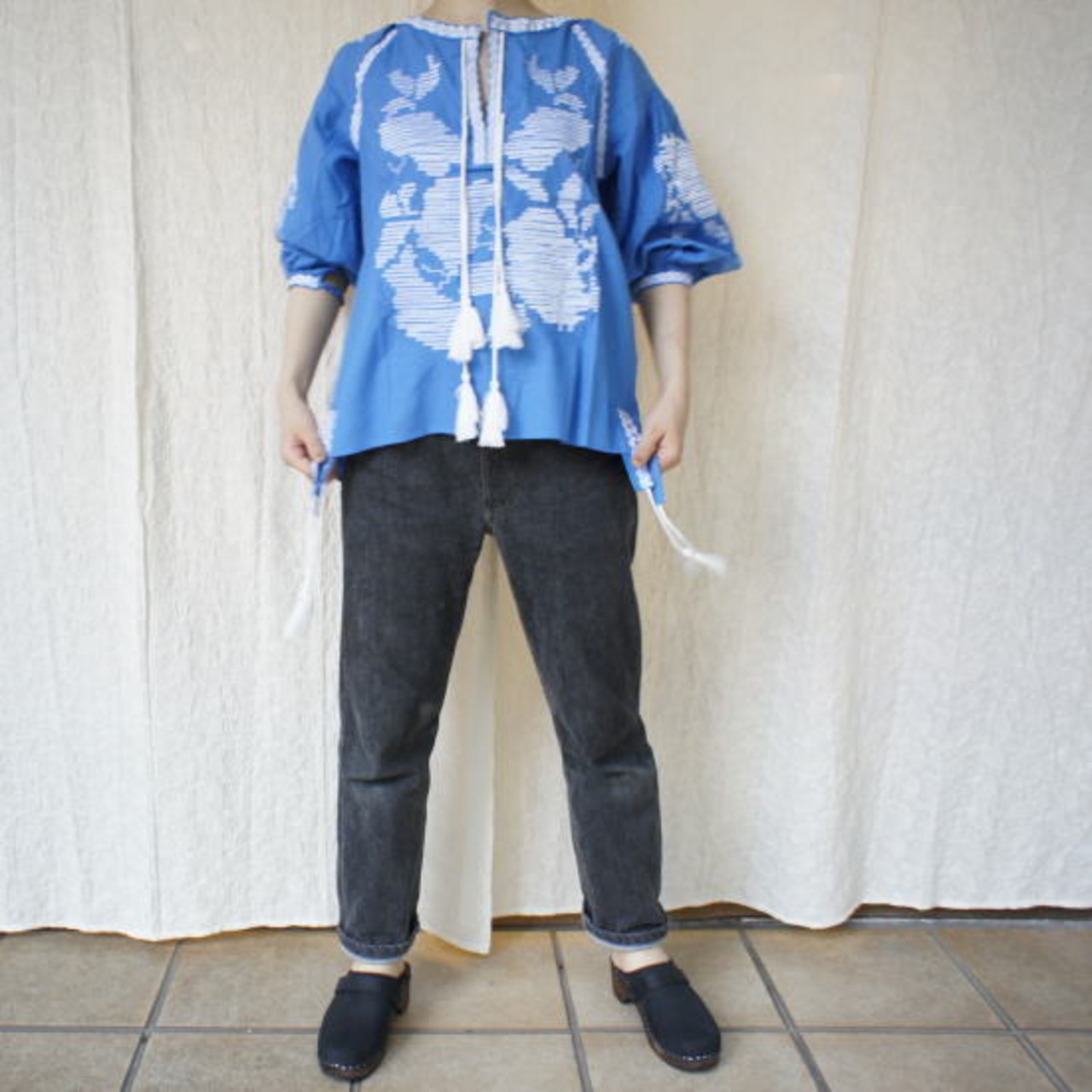 Topanga Fashion エンブロイダリーカフタンブラウス　ブルー【SALE】