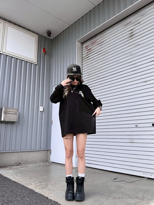 Ayana collab long T-shirt 【be confident】（black)