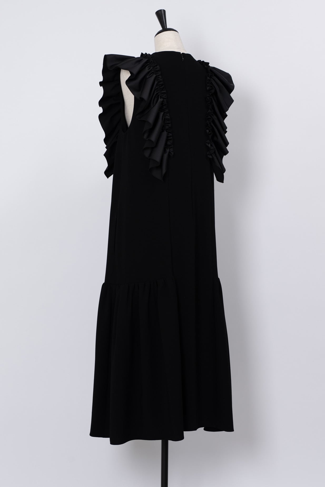 Pearl Ruffle Dress BLACK | Arobe OFFICIAL ONLINE STORE