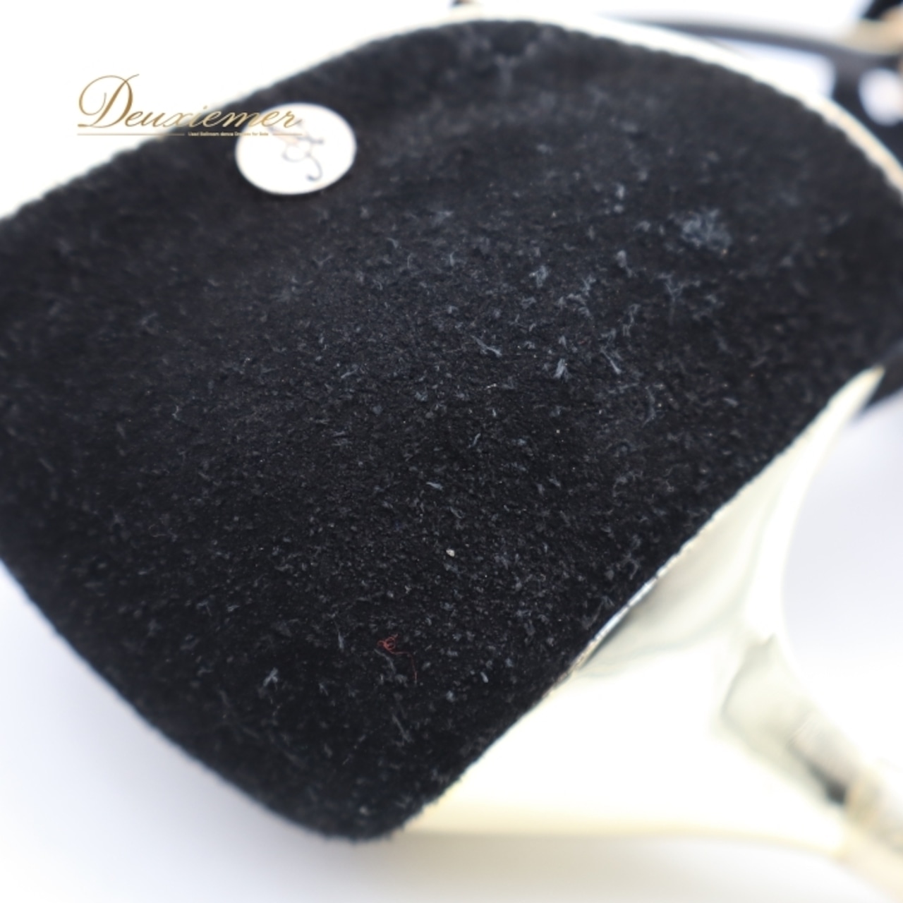 社交ダンス 衣装 ラテン シューズ 23cm ブラック系 Ads 靴 くつ ヒール レディース ラインストーン ストラップ 黒 金 キラキラ 上品 練習 レッスン イベント ステージ かわいい ダンス衣装 ゴールド系