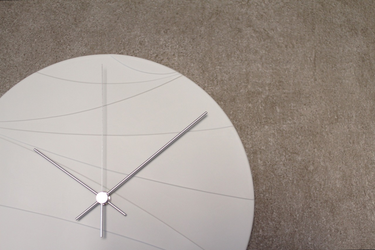 CLOUDED MOON　クラウディド ムーン　ウォールクロック