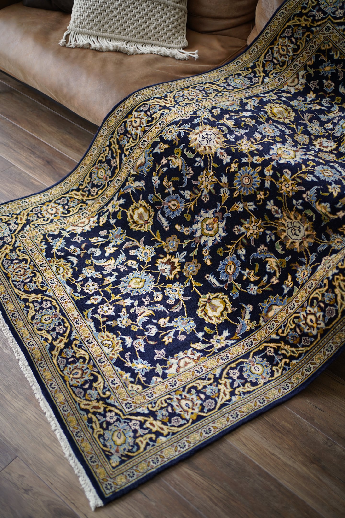 Medium Size | ヴィンテージラグ専門店 TIME RUG （ペルシャ絨毯