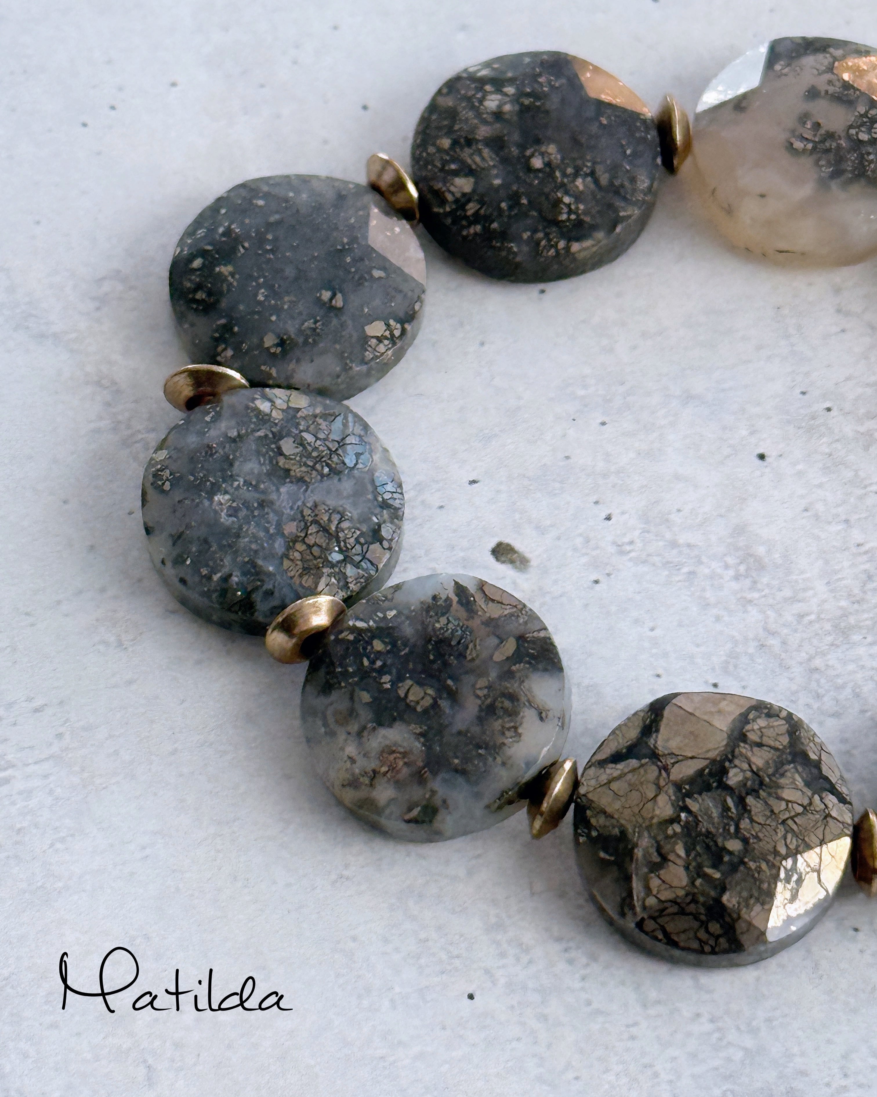 tumble bracelet(ニポモマーカサイト)