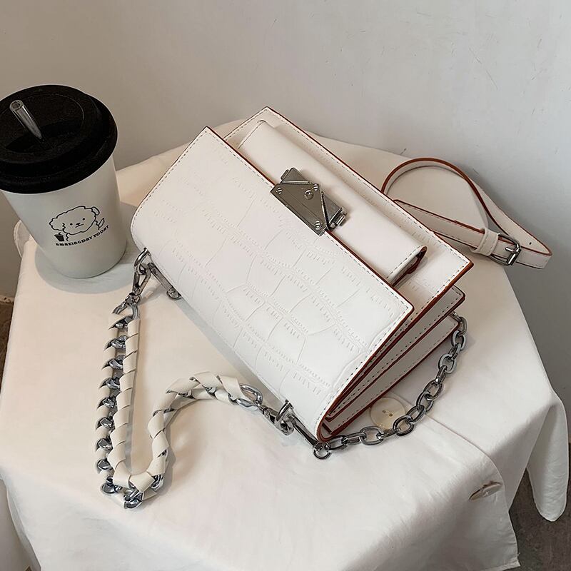 夏のレディーススモールバッグ2020新しい流行のファッションワイルドインチェーンメッセンジャーバッグネットレッドポータブルスモールスクエアバッグ 手作りハンドバック25253794902