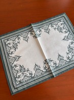 テーブルマット　2枚セット未使用品　グリーン　ジアン　ランチョンマット　19twd66