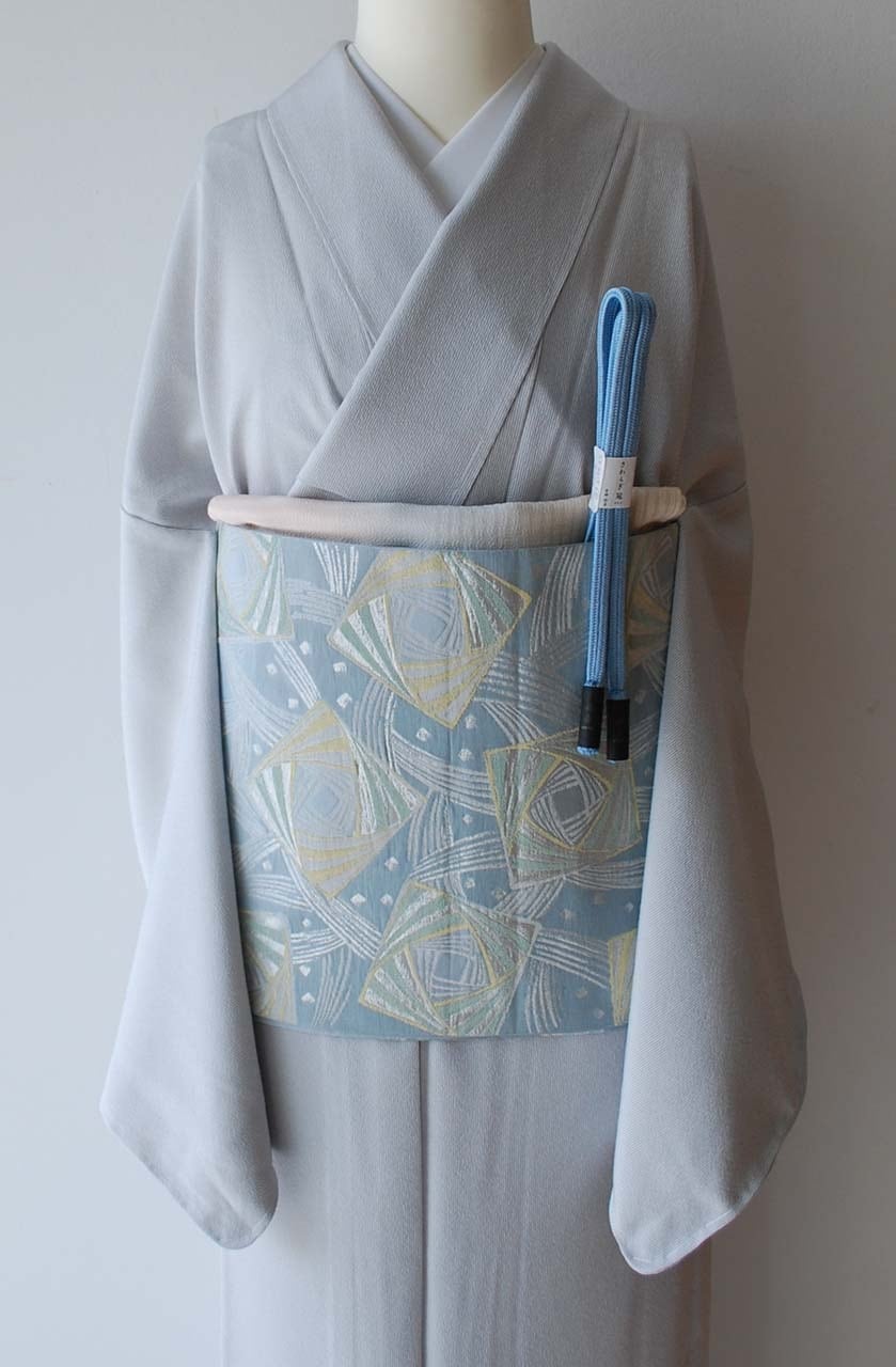単衣】白×霞色 伝統工芸伊勢型写 万筋 江戸小紋 新品 | 大山キモノ・ち