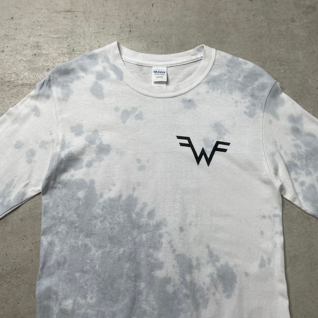 weezer ウィーザー　バンドTシャツ ホワイト　Mサイズ weezer ウィーザー バンドTシャツ ホワイト Mサイズ weezer ウィーザー
