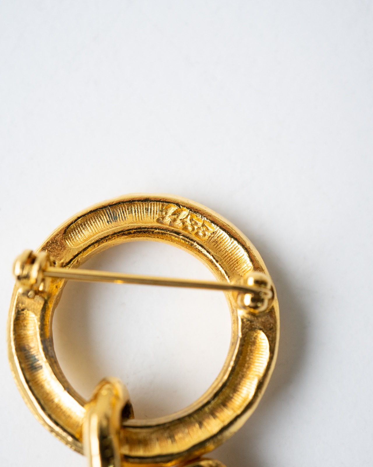 〈CHANEL〉31 RVE CAMBON brooch 1970s