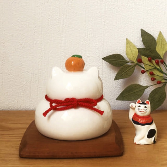陶器の猫鏡餅 S 猫型 ねこ 鏡餅 お正月 飾り かがみもち 小