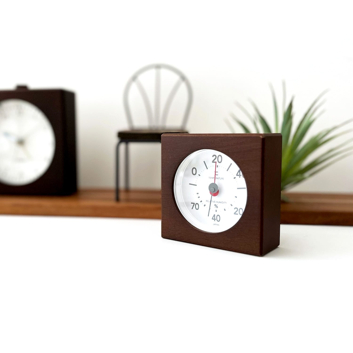 KATOMOKU 温湿度計2 ブラウン km-102BR | 加藤木工株式会社 online shop
