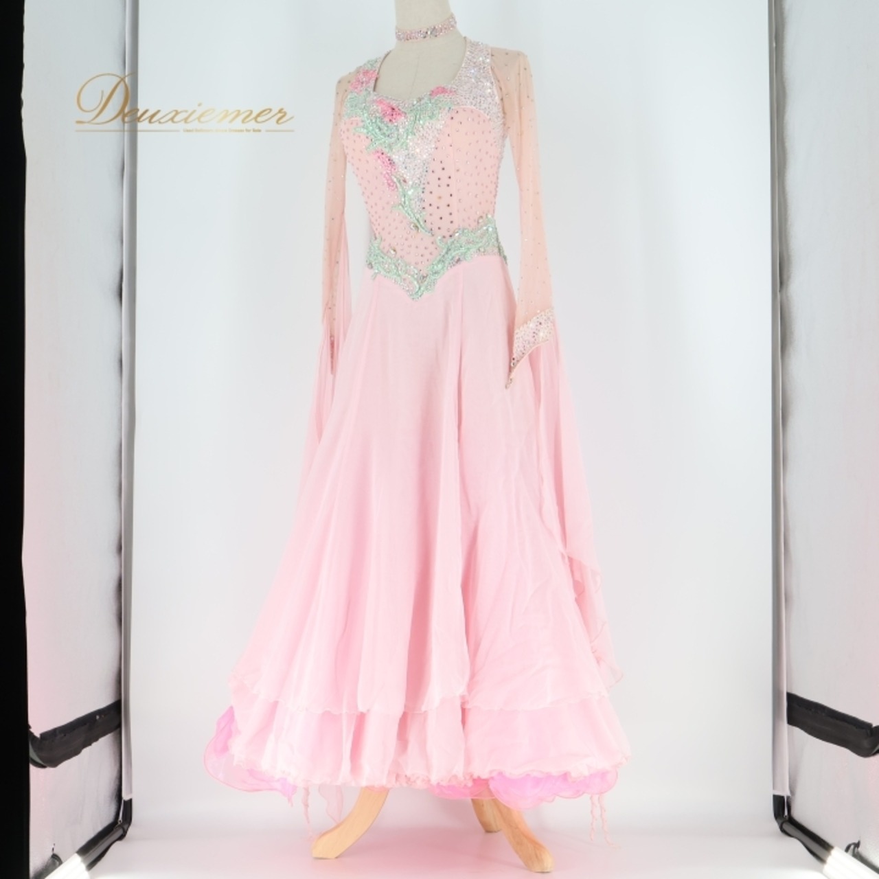 社交ダンス 衣装 白樺ドレス スタンダードドレス ワンピース ドレス スタンダード フロート レース デモ 競技 ダンス パーティ 発表会 明るい 綺麗 グリーン系 女性用 発表会用ドレス おしゃれ フェミニン 競技用衣装 レディース