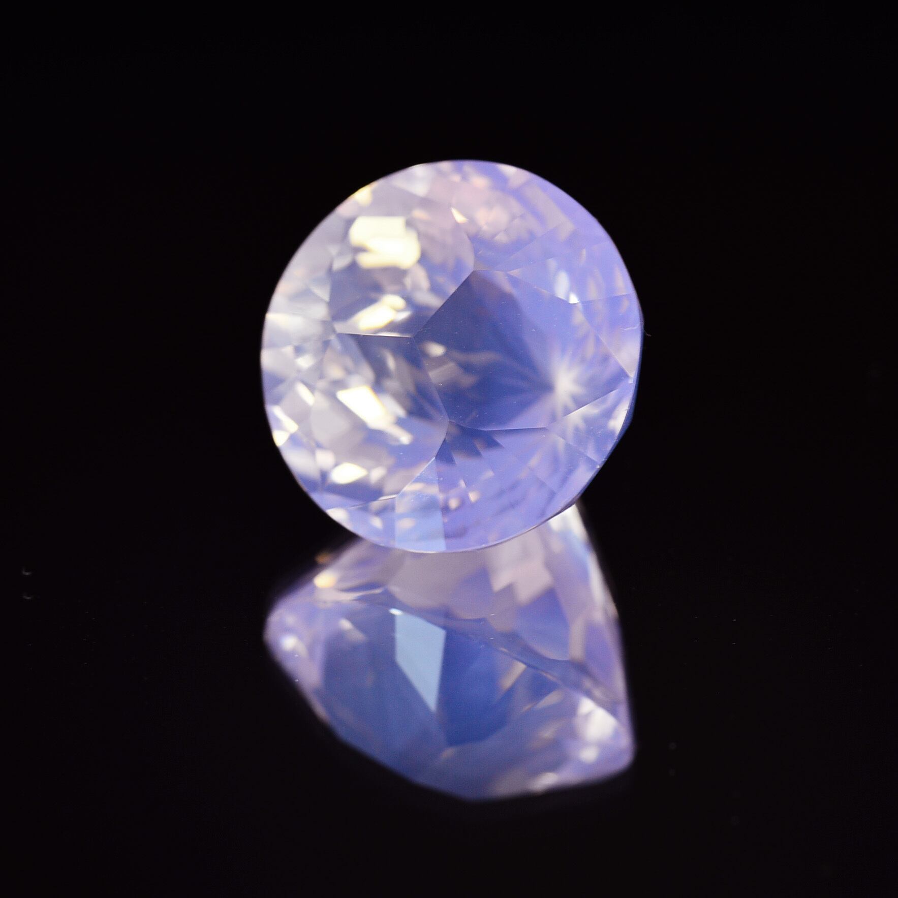 ラベンダーアメジスト 12.056ct ソーティング付き ルース 特殊カット 