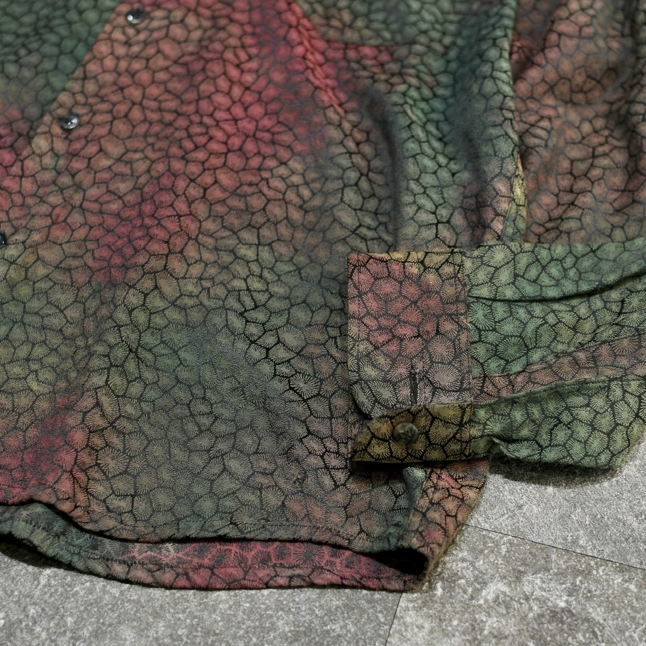 special scale pattern shirt
