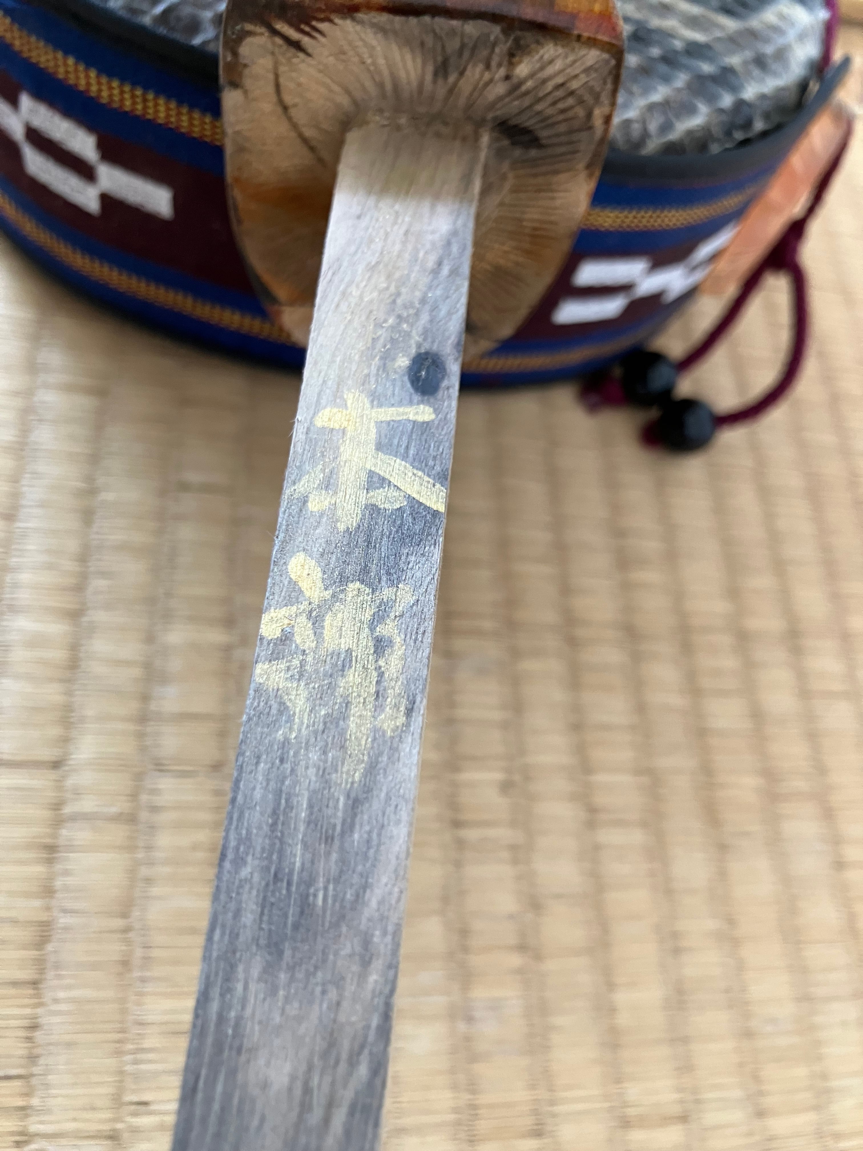 名工上原良光作 本島産黒檀 現代マカビ型スンチ仕上げ | クオレ三線