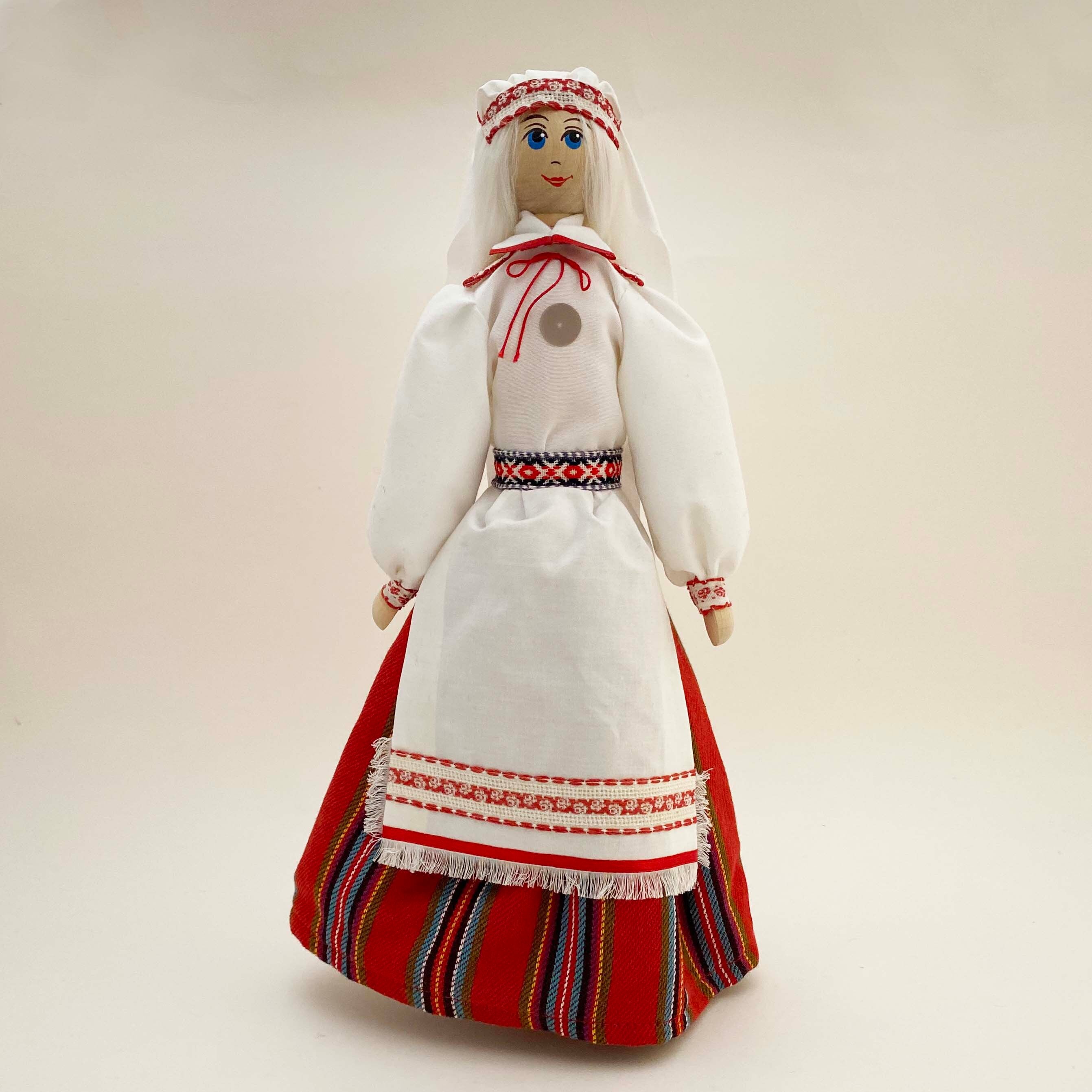 特大エストニアSALVO人形 トルヴァ民族衣装の貴婦人