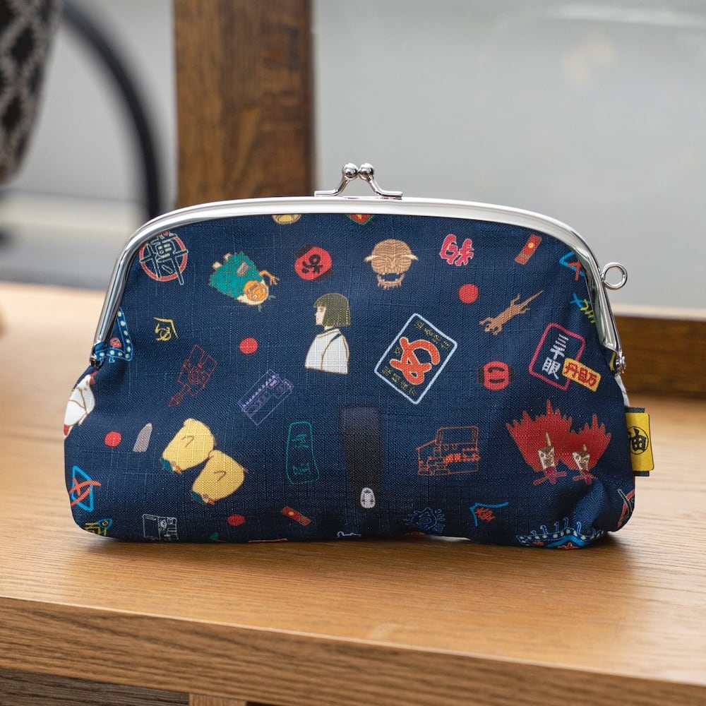 千尋の神隠し がま口ポーチ（不思議の町の縁日/3144） | すすのこ商店