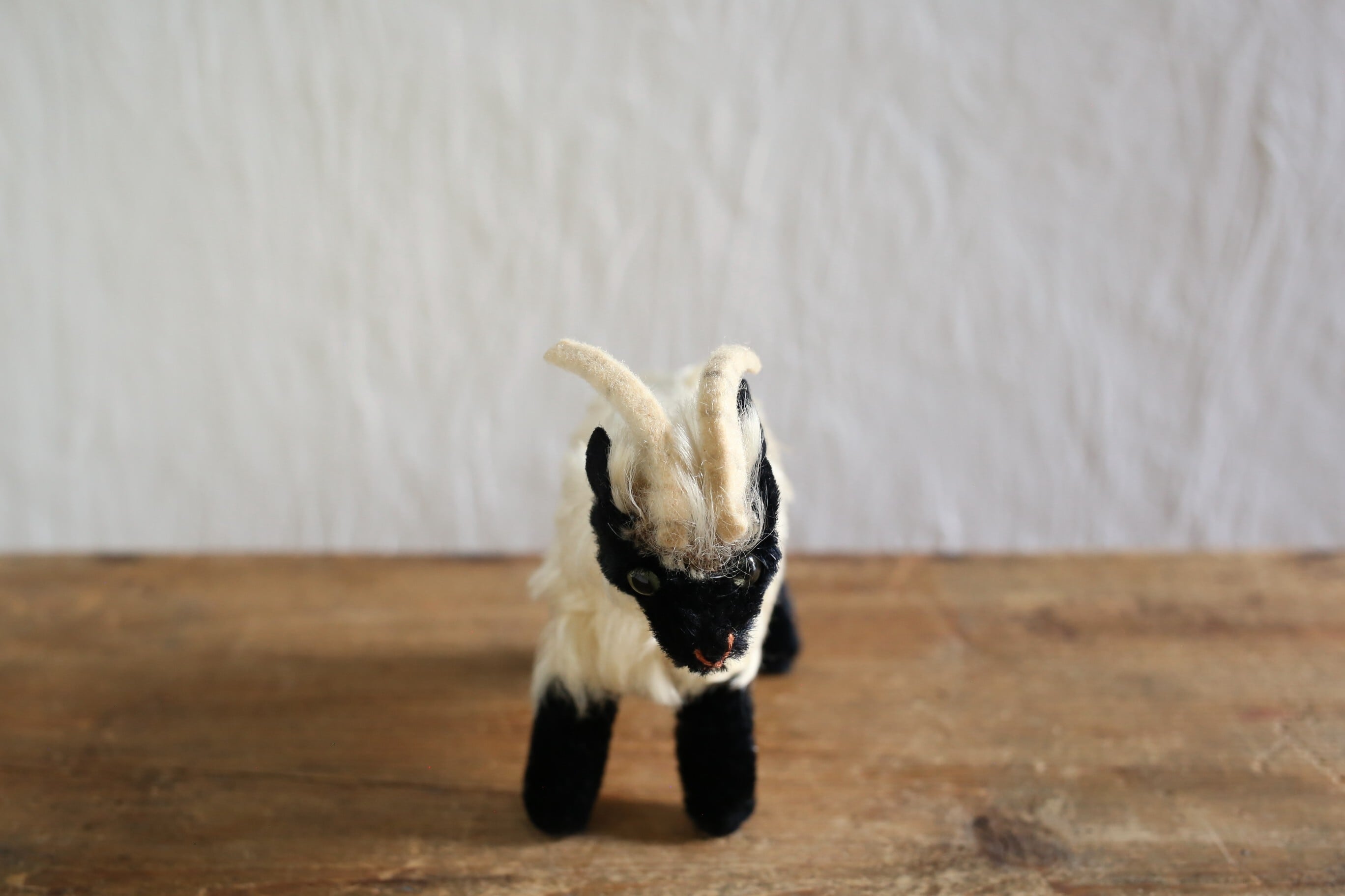 Steiff シュタイフ Snucki 木毛 羊 ラム 16cm ヴィンテージ ドイツ ヴィンテージ Steiff シュタイフ 『Snucki』 山羊 12cm