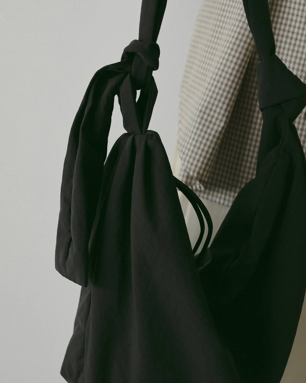 anuke Knot Nylon Bag アンヌーク anuke(アンヌーク) Knot Nylon Bag | サウスオレンジ｜メンズ