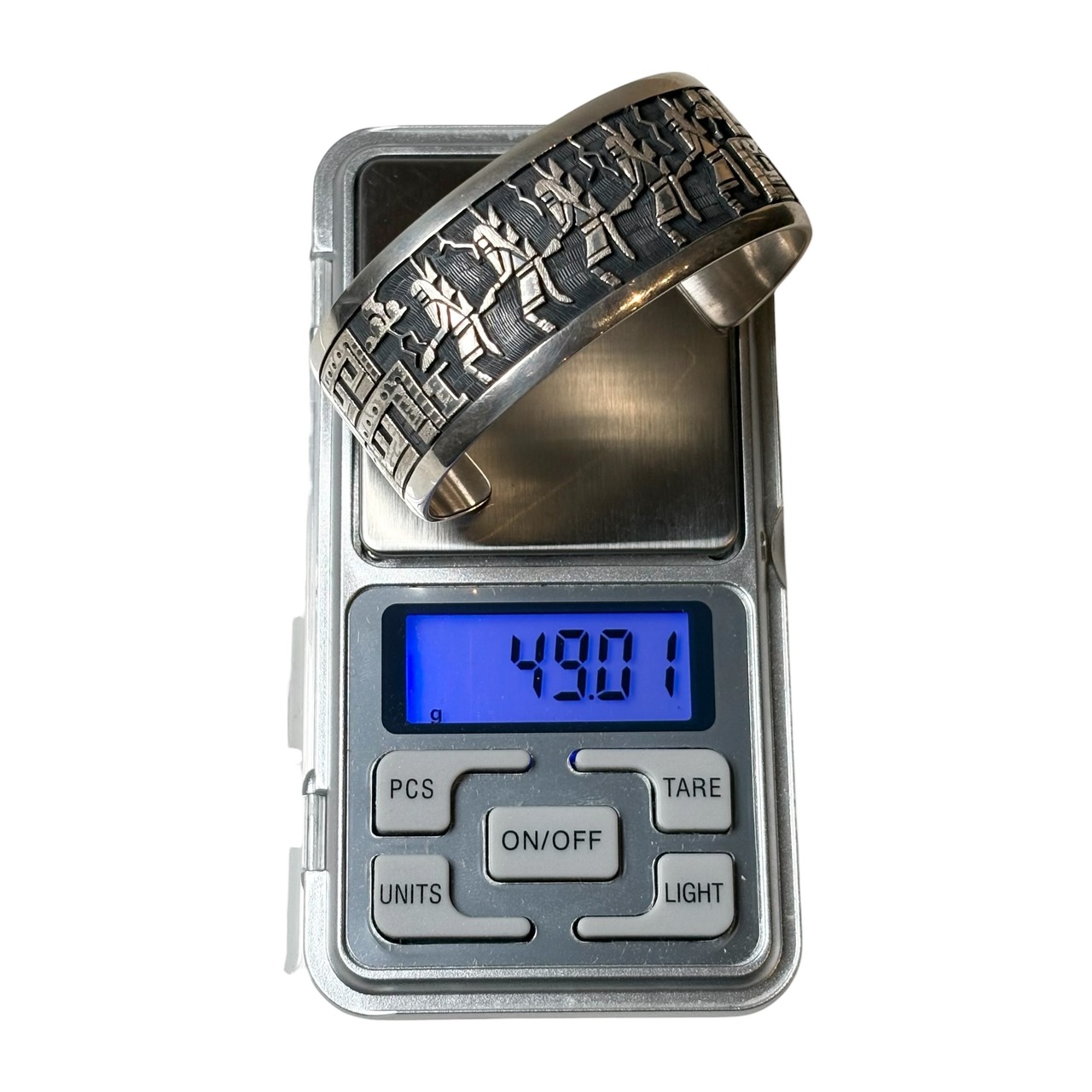Hopi BENNETT KAGENVEMA overlay silver bangle “Kachina”