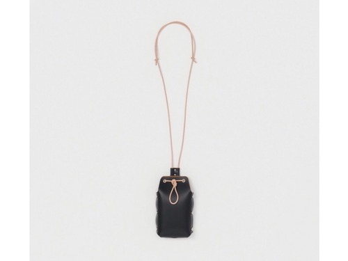 Hender scheme “ assemble neck pouch M “ black
