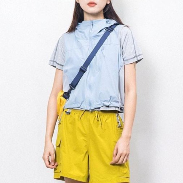 バイカラーショート丈ベスト C00542