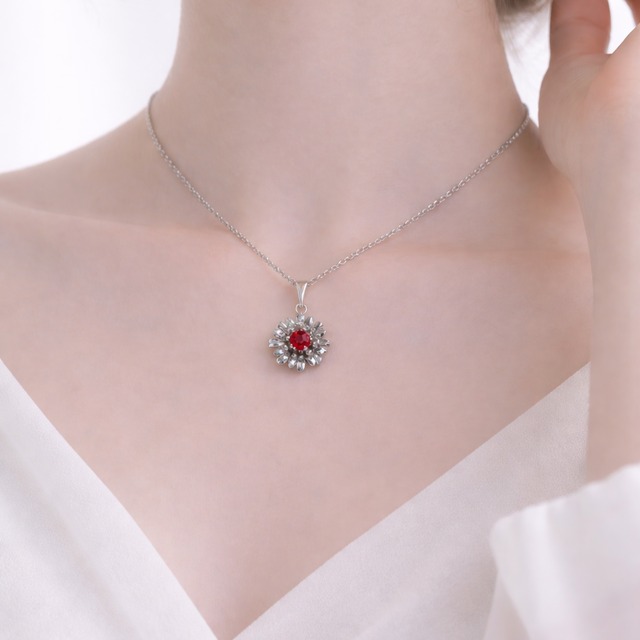 菊の花のネックレス｜宝石の花ペンダント